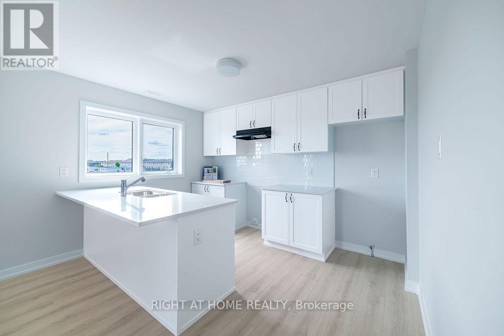 












119 DAVID LEWIS PRIVATE

,
Ottawa,




Ontario
K4A1C4


