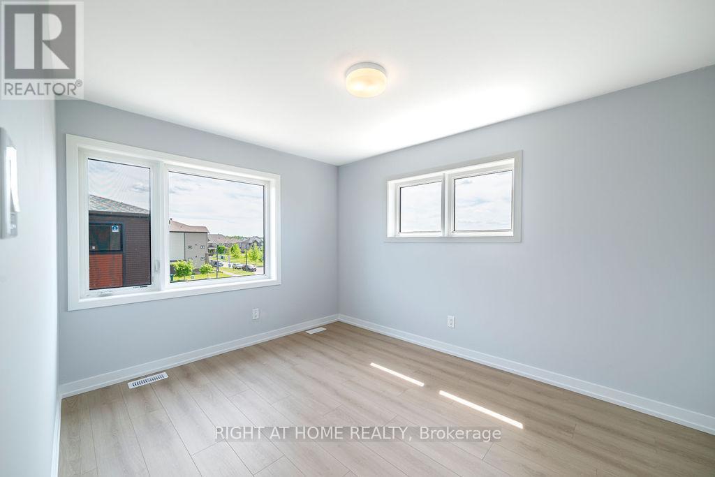 












119 DAVID LEWIS PRIVATE

,
Ottawa,




Ontario
K4A1C4


