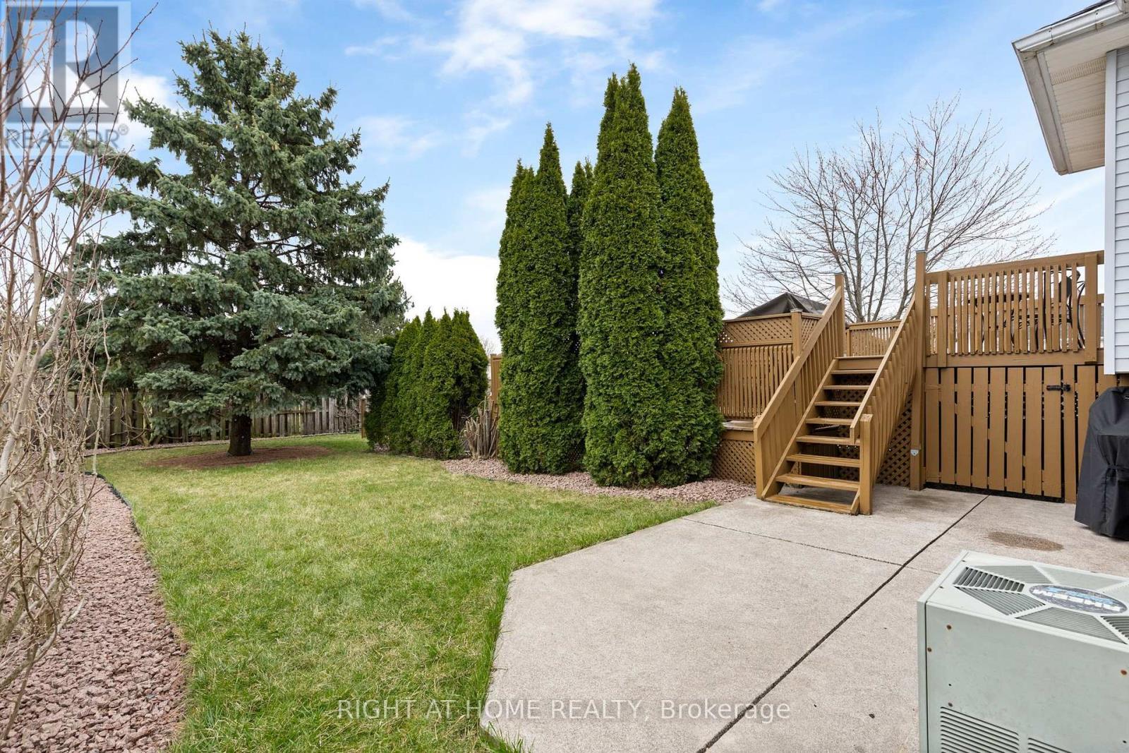 












2520 STRAWBERRY DRIVE

,
Tecumseh,




Ontario
N9K1C3

