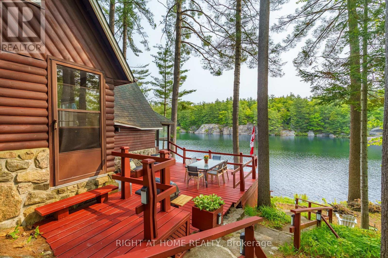 












1178 TOMINGAS ROAD

,
Gravenhurst (Muskoka (S)),




Ontario
P0E1G0

