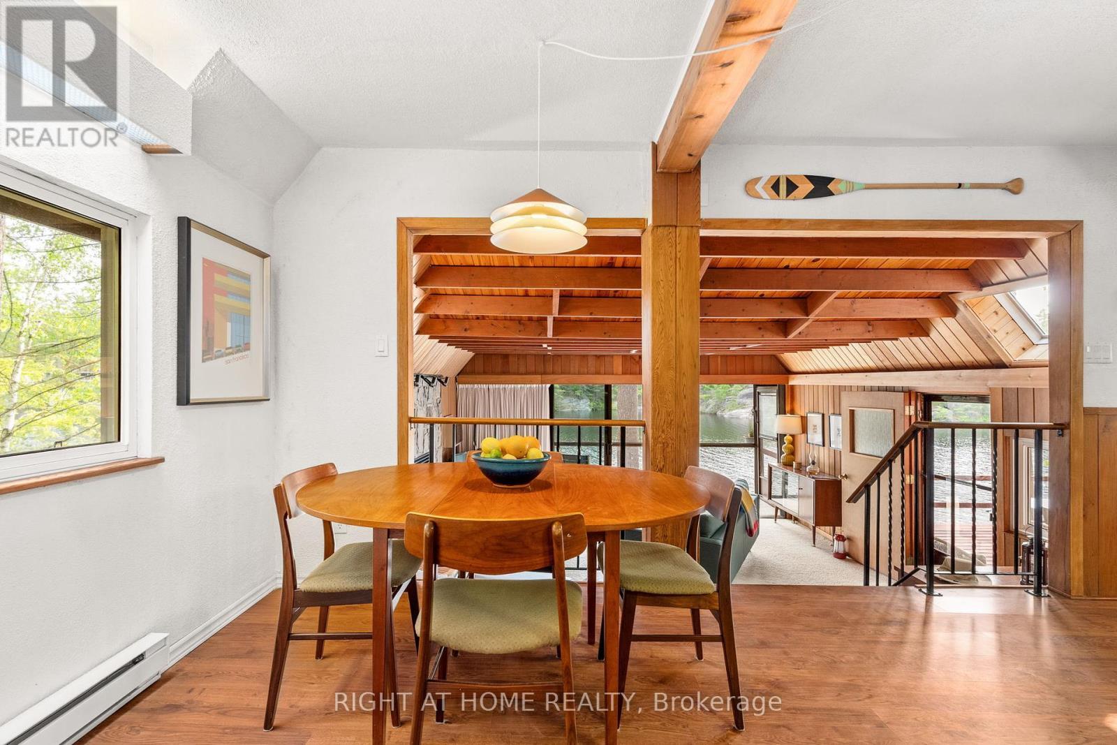 












1178 TOMINGAS ROAD

,
Gravenhurst (Muskoka (S)),




Ontario
P0E1G0

