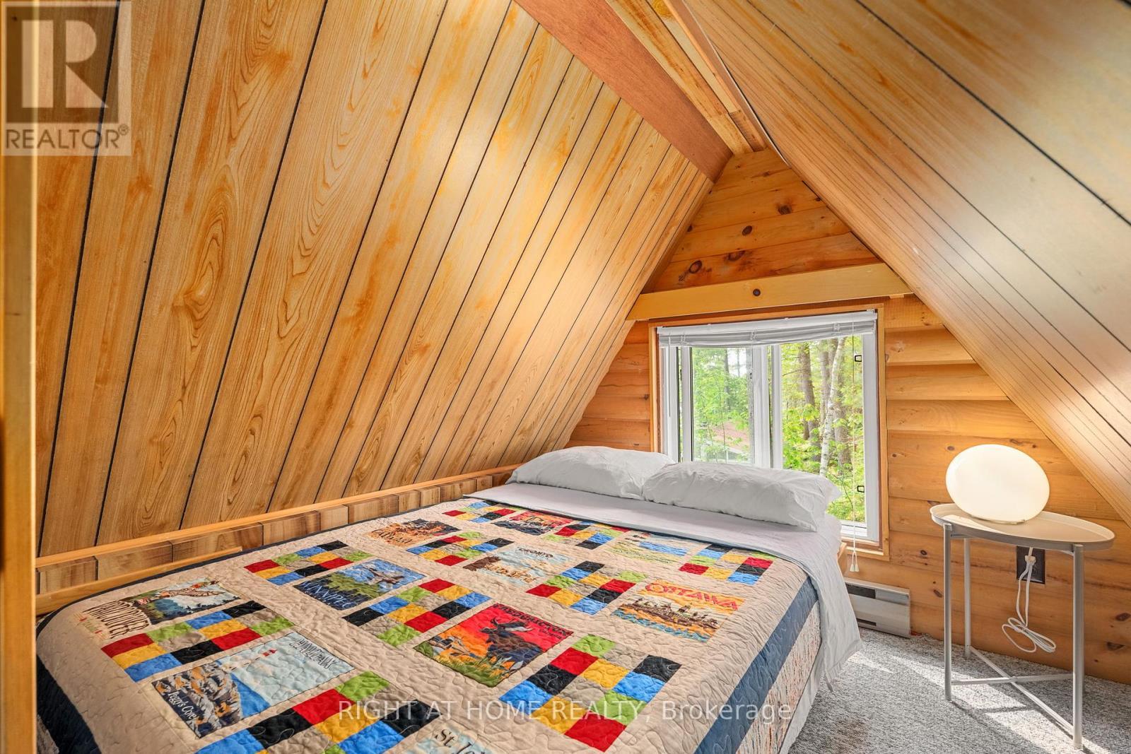












1178 TOMINGAS ROAD

,
Gravenhurst (Muskoka (S)),




Ontario
P0E1G0


