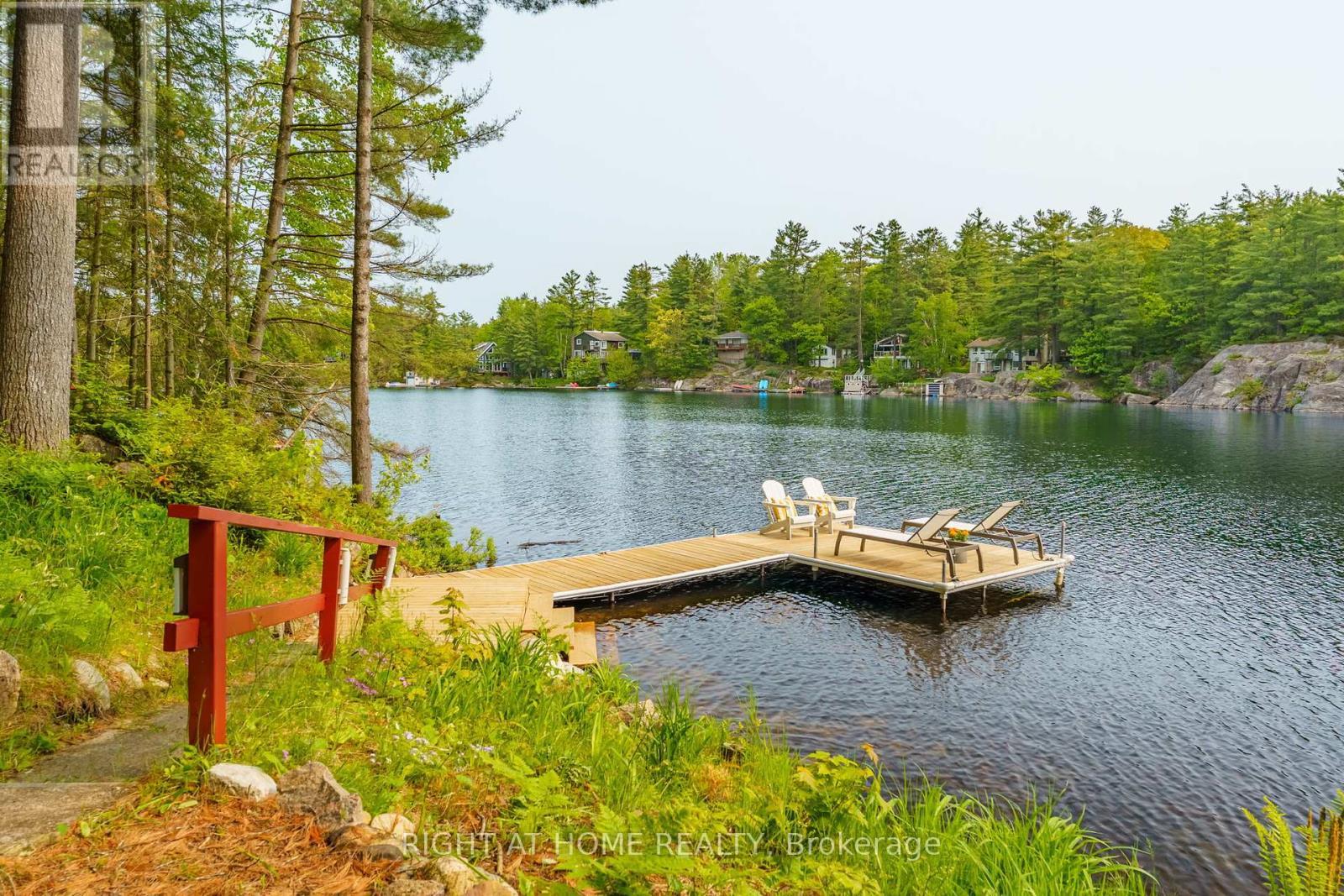 












1178 TOMINGAS ROAD

,
Gravenhurst (Muskoka (S)),




Ontario
P0E1G0

