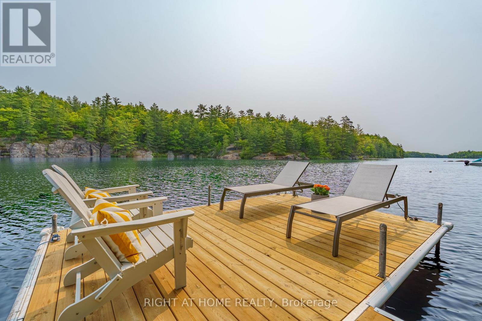 












1178 TOMINGAS ROAD

,
Gravenhurst (Muskoka (S)),




Ontario
P0E1G0

