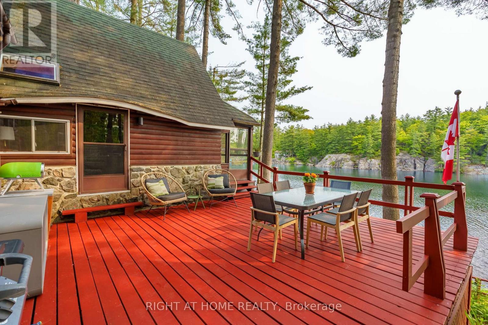 












1178 TOMINGAS ROAD

,
Gravenhurst (Muskoka (S)),




Ontario
P0E1G0

