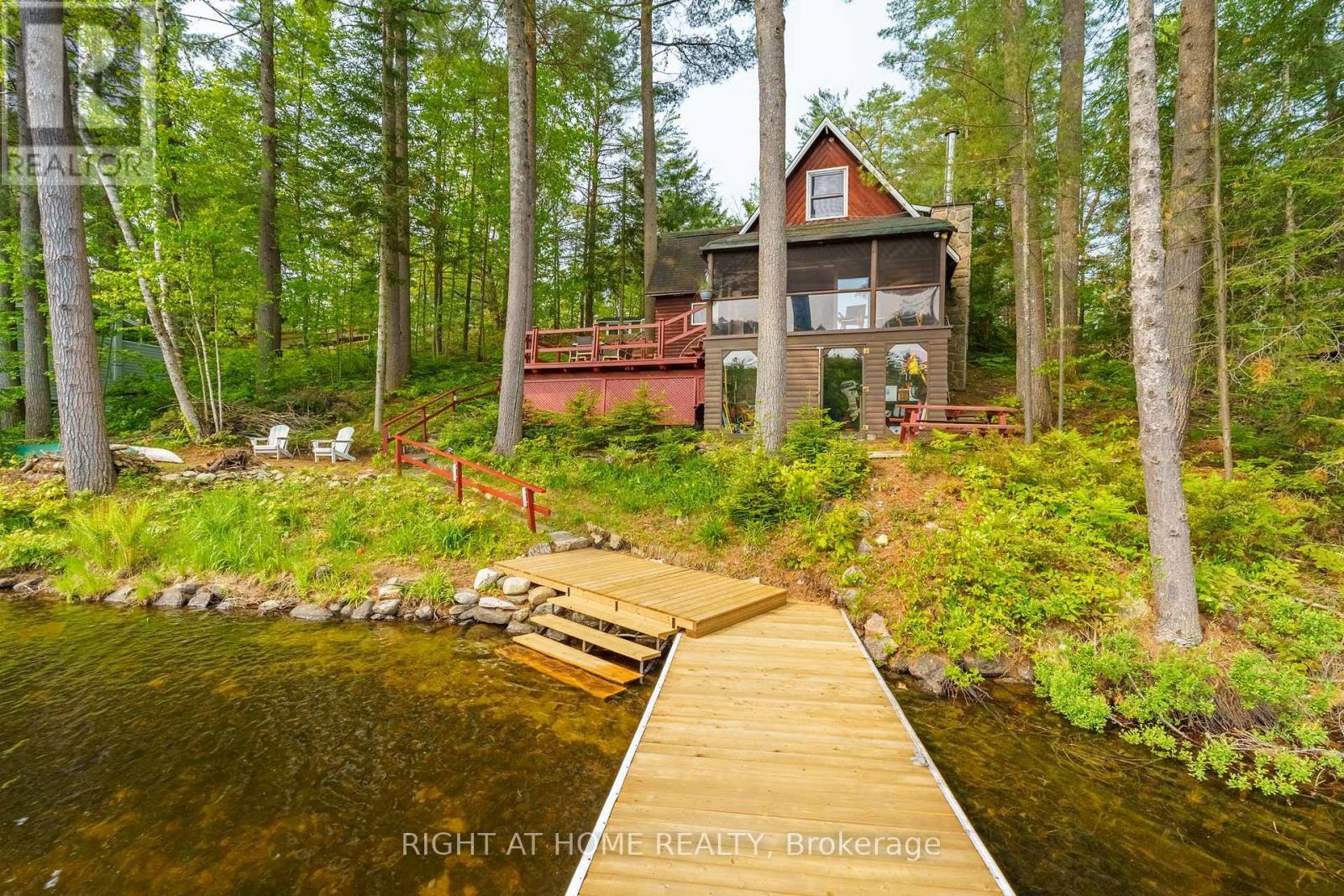 












1178 TOMINGAS ROAD

,
Gravenhurst (Muskoka (S)),




Ontario
P0E1G0

