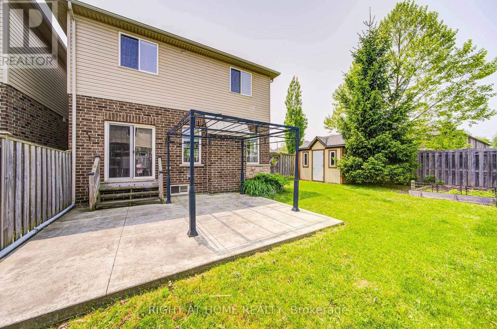 












1 - 6 ATESSA DRIVE

,
Hamilton (Ryckmans),




Ontario
L9B0C6

