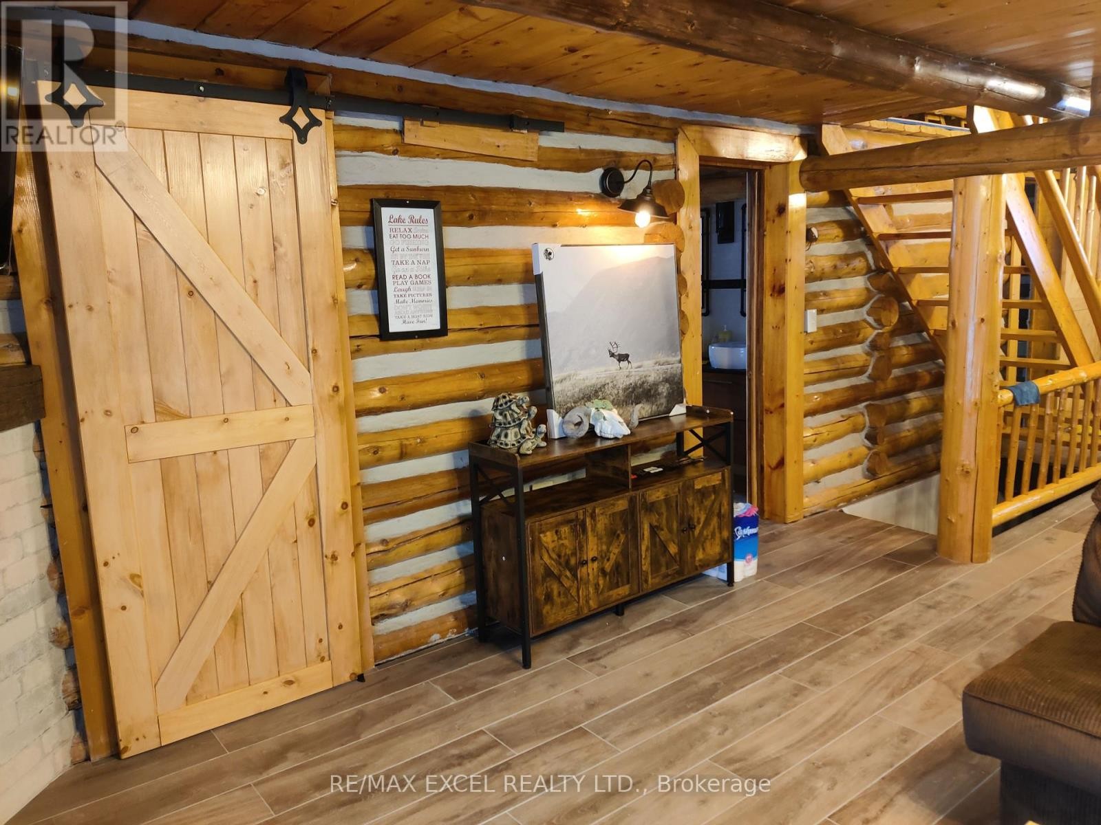












1194 LAKE ST. PETER ROAD

,
Hastings Highlands (McClure Ward),




Ontario
K0L2K0

