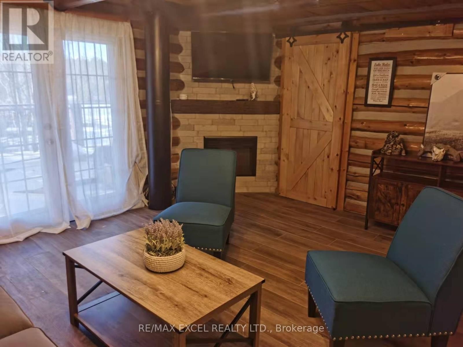 












1194 LAKE ST. PETER ROAD

,
Hastings Highlands (McClure Ward),




Ontario
K0L2K0


