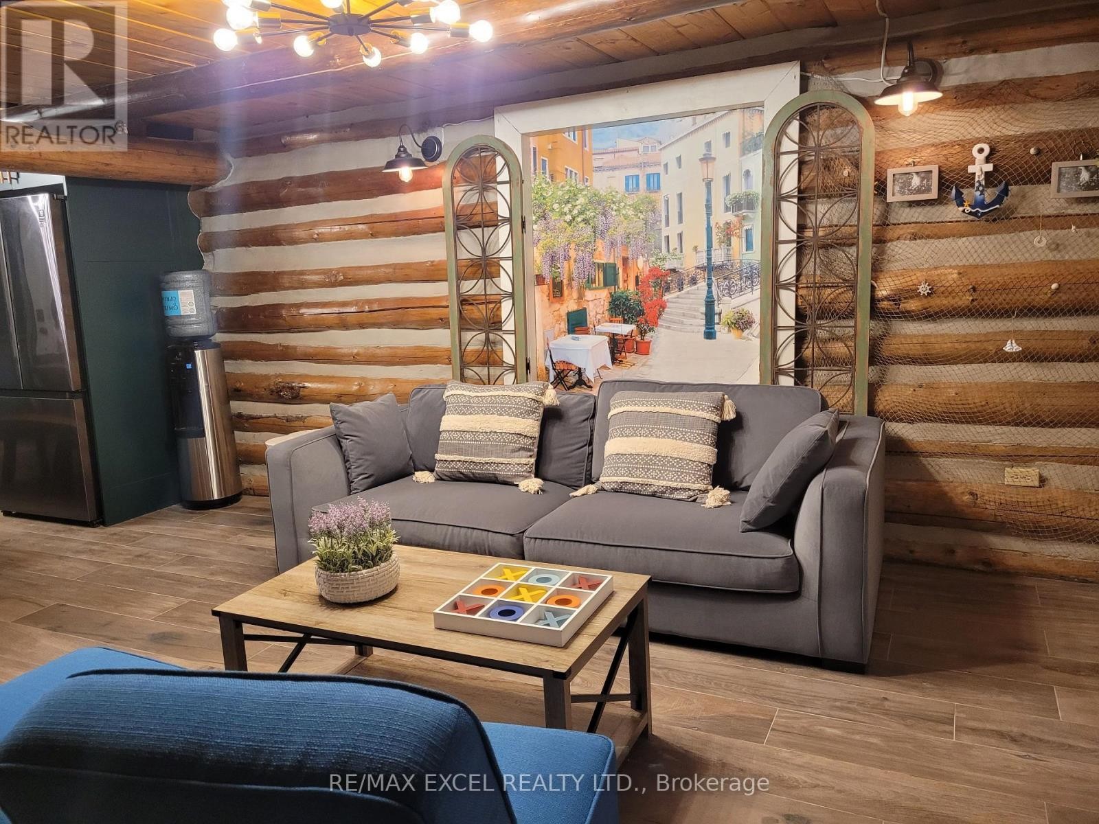 












1194 LAKE ST. PETER ROAD

,
Hastings Highlands (McClure Ward),




Ontario
K0L2K0

