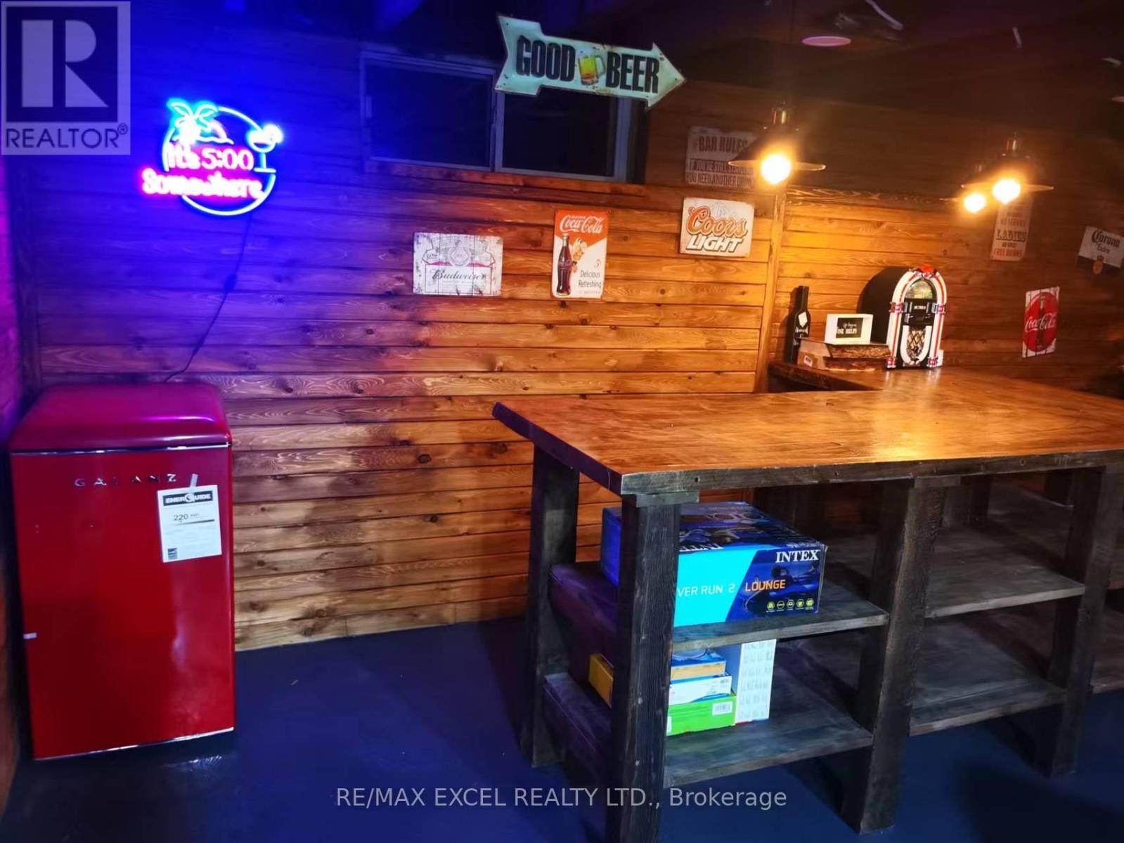 












1194 LAKE ST. PETER ROAD

,
Hastings Highlands (McClure Ward),




Ontario
K0L2K0

