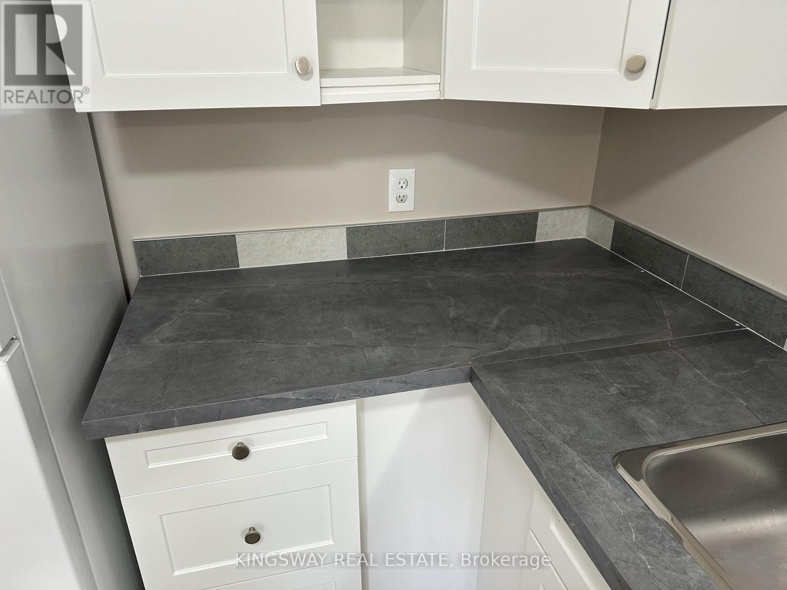 












102 - 185 LISGAR AVENUE

,
Tillsonburg,




Ontario
N4G3L5

