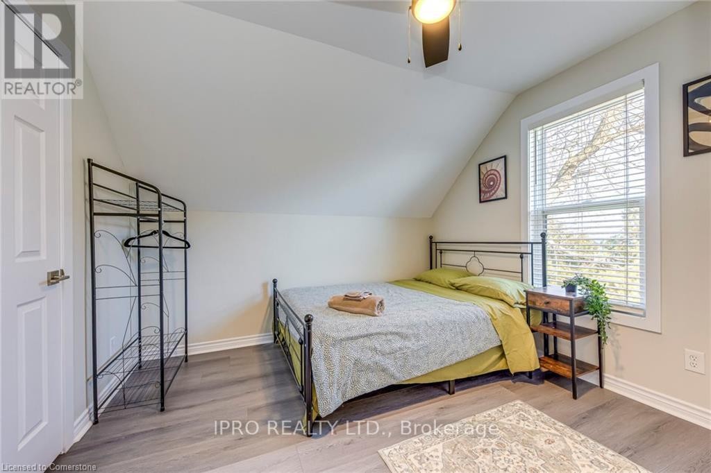 












3590 LAKESHORE ROAD

,
Lincoln,




Ontario
L0R1B1

