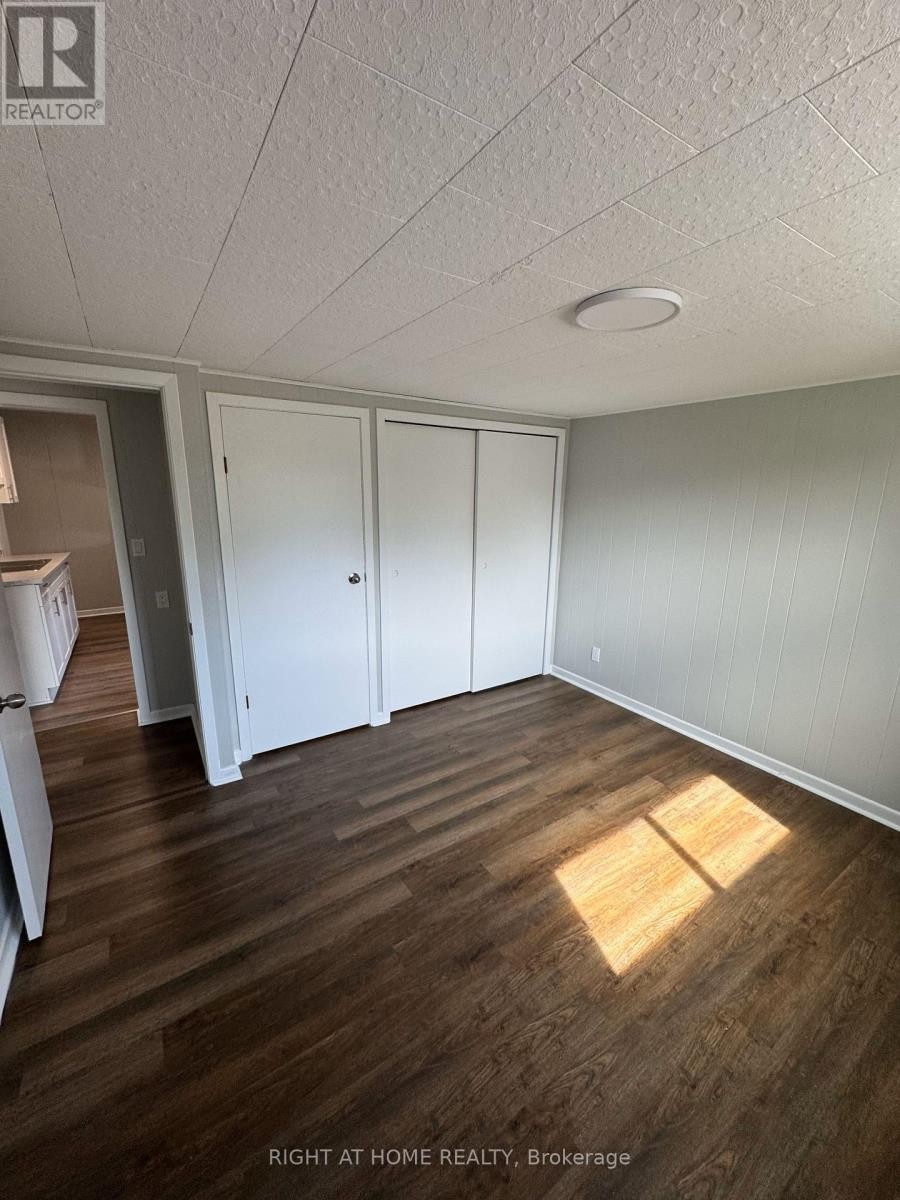












252 QUEEN STREET

,
Chatham-Kent (Chatham),




Ontario
N7M2H3

