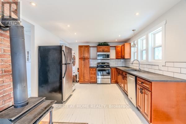 












667287 20 SIDE ROAD

,
Mulmur,




Ontario
L9V0V6


