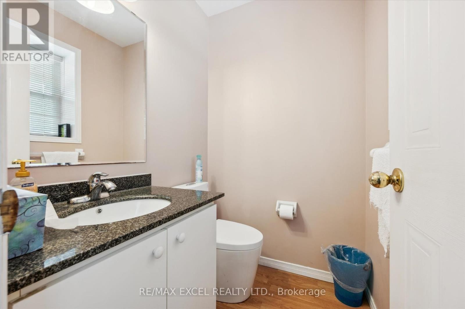 












451 CITADEL COURT

,
Waterloo,




Ontario
N2K3Y4

