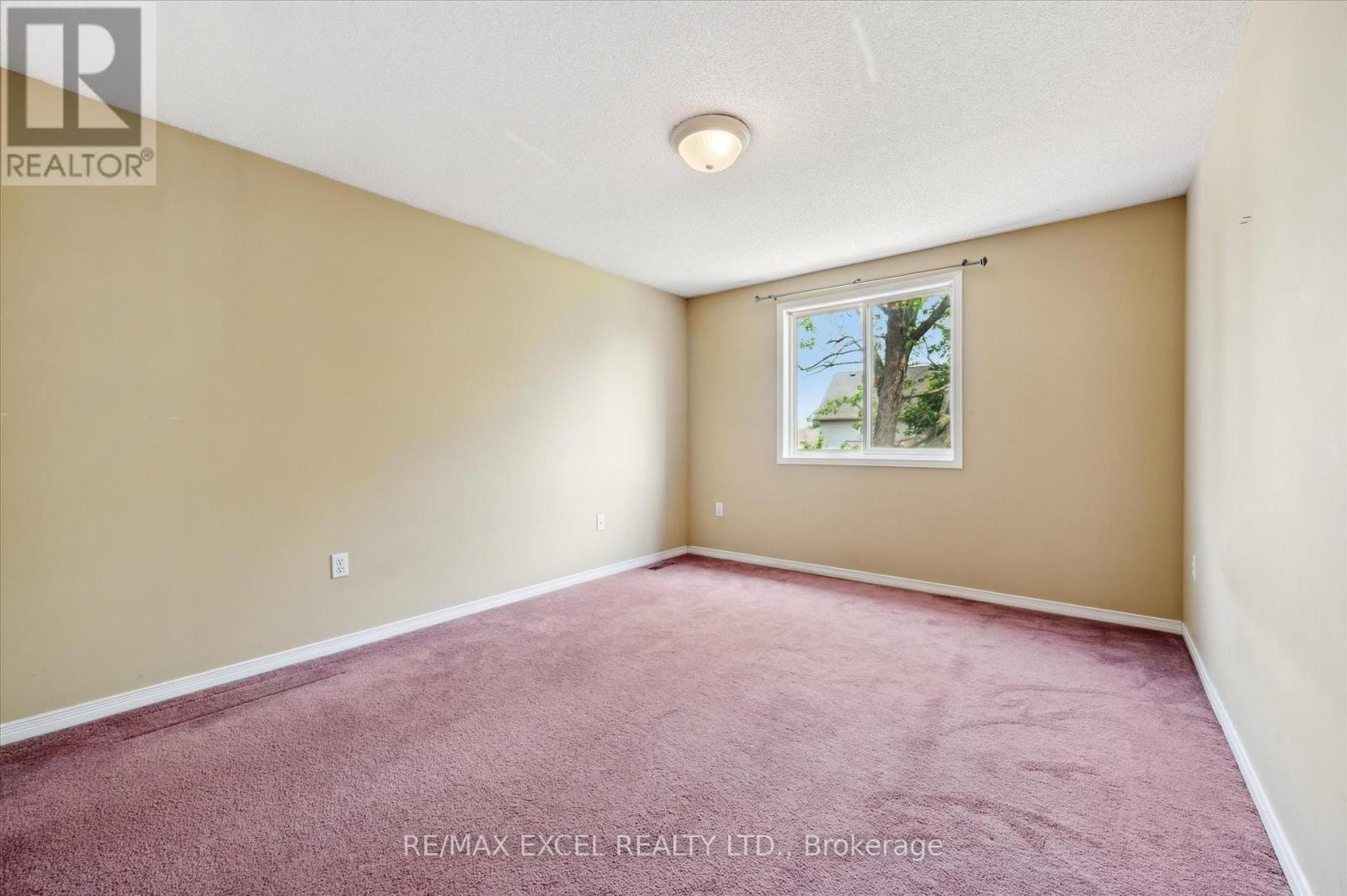












451 CITADEL COURT

,
Waterloo,




Ontario
N2K3Y4

