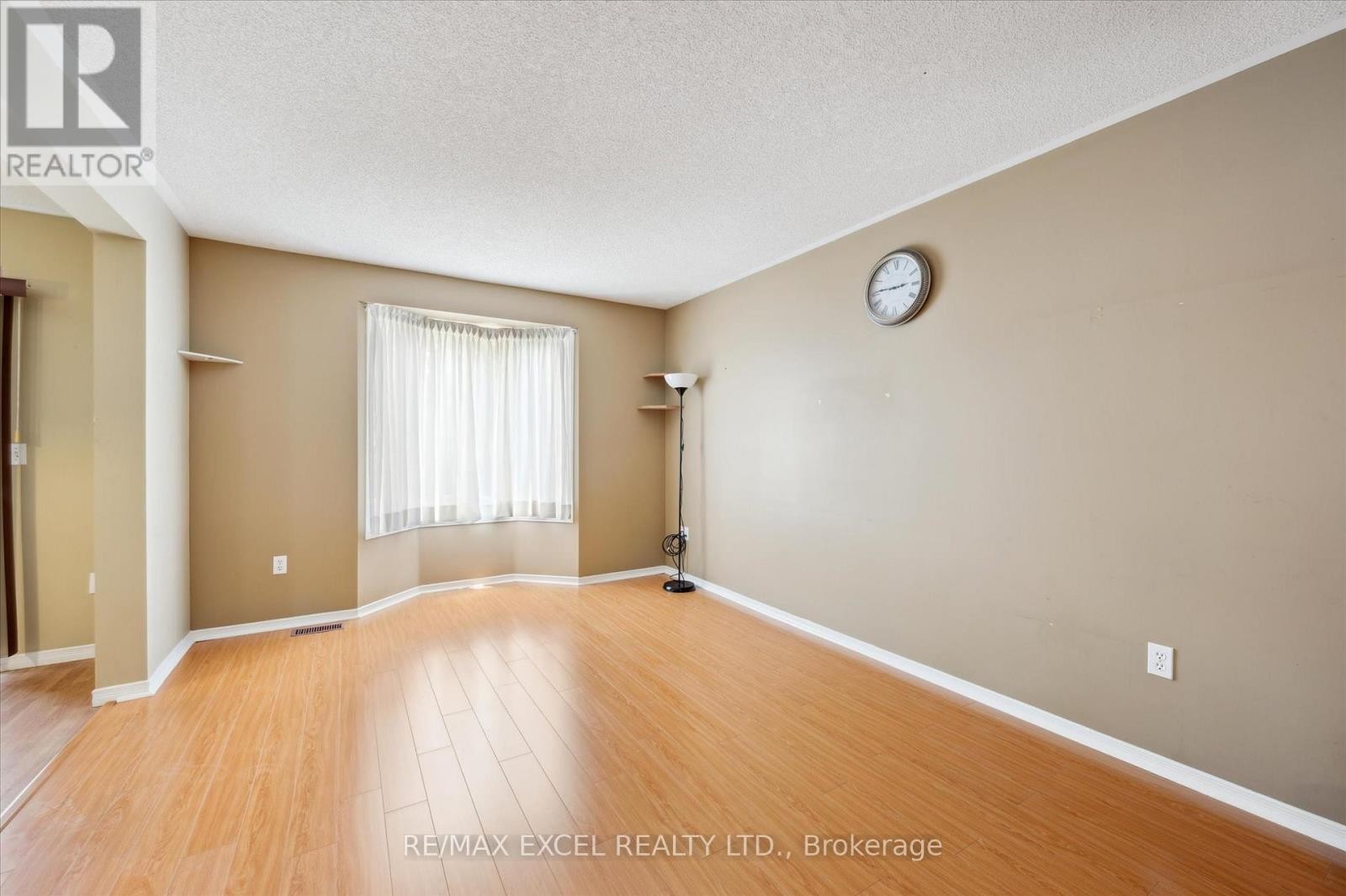 












451 CITADEL COURT

,
Waterloo,




Ontario
N2K3Y4

