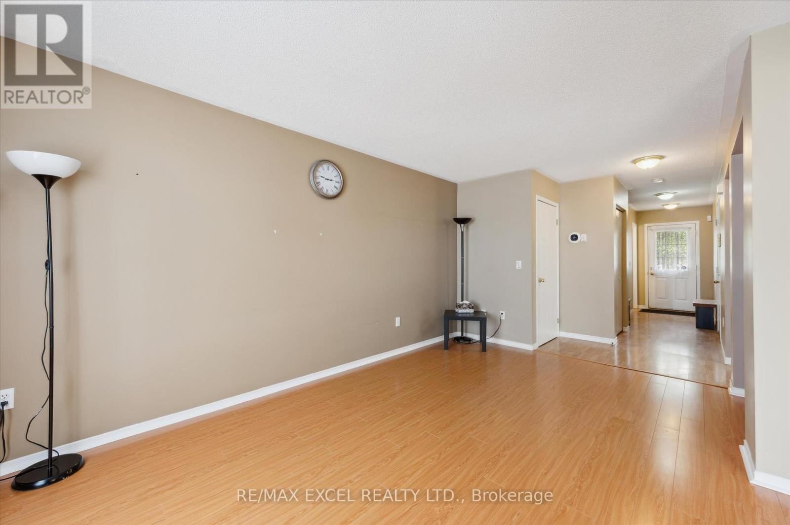 












451 CITADEL COURT

,
Waterloo,




Ontario
N2K3Y4

