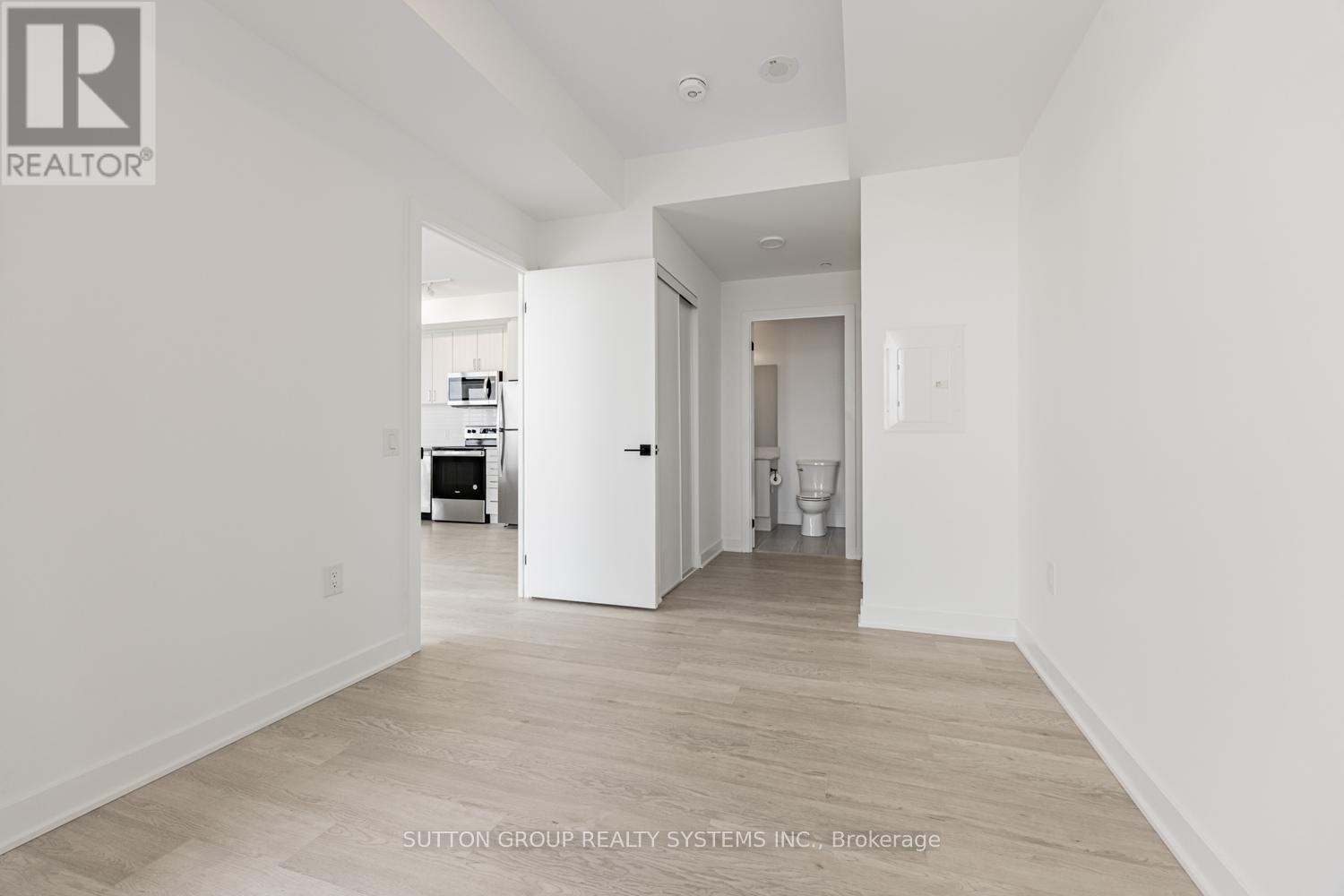 












916 - 2782 BARTON STREET E

,
Hamilton (Riverdale),




Ontario
L8J2J8

