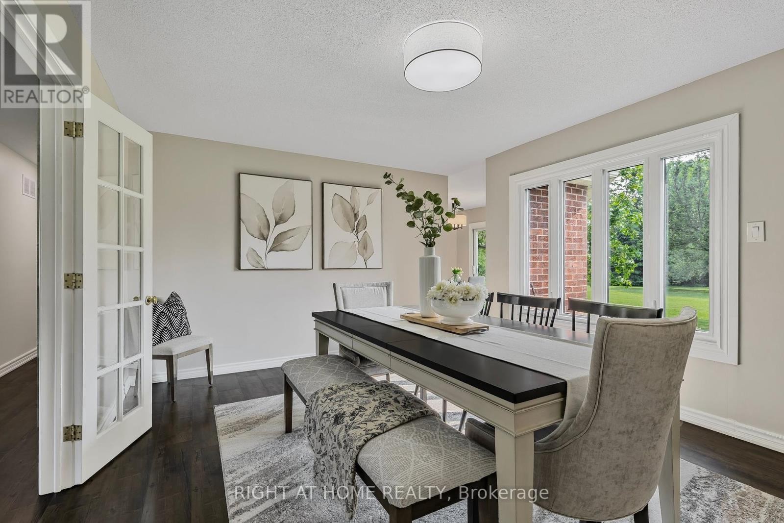 












5 MADILL DRIVE

,
Mono,




Ontario
L9W6G3

