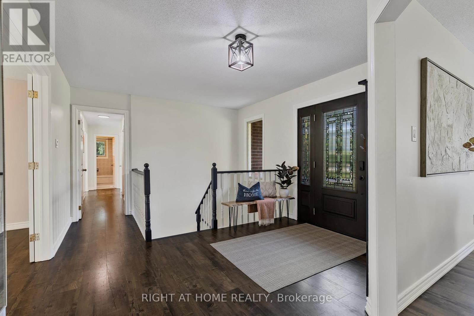 












5 MADILL DRIVE

,
Mono,




Ontario
L9W6G3

