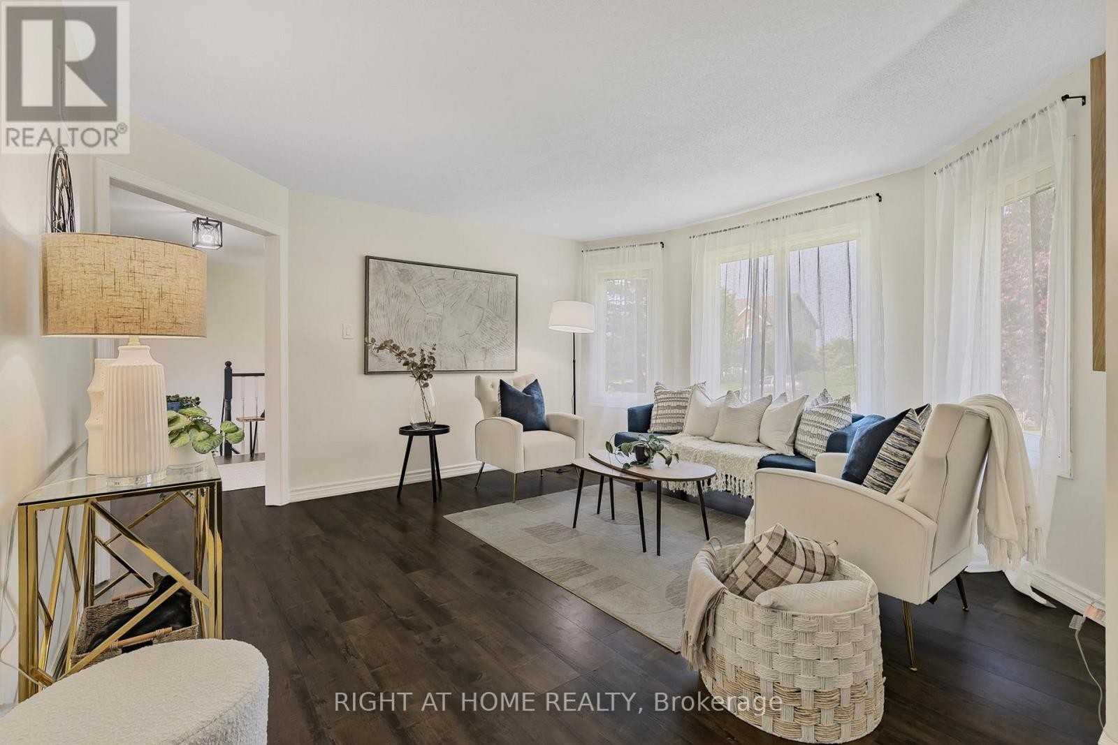 












5 MADILL DRIVE

,
Mono,




Ontario
L9W6G3

