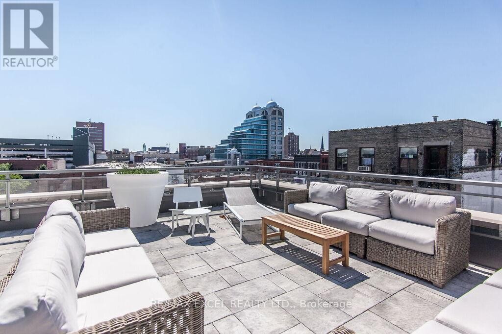 












710 - 85 DUKE STREET W

,
Kitchener,




Ontario
N2H0B7

