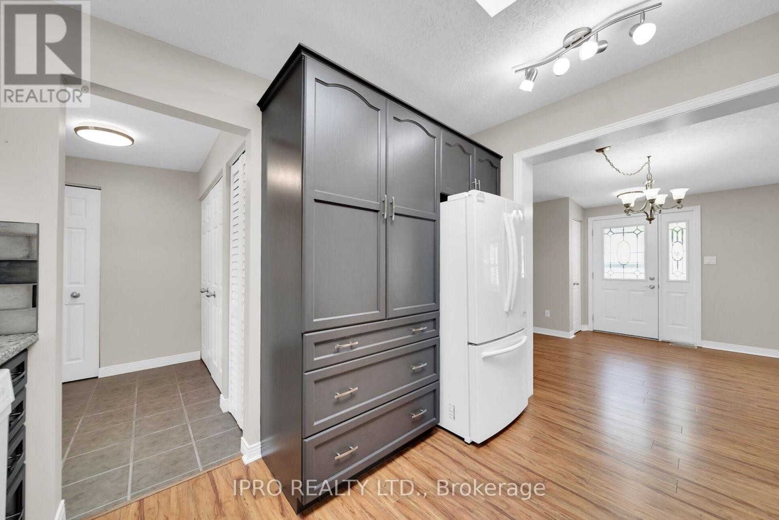 












2 GOLDEN POND ROAD PVT ROAD

,
Puslinch,




Ontario
N0B2J0


