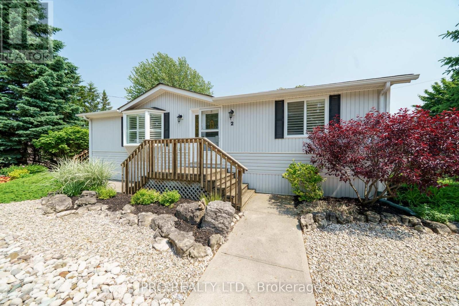 












2 GOLDEN POND ROAD PVT ROAD

,
Puslinch,




Ontario
N0B2J0

