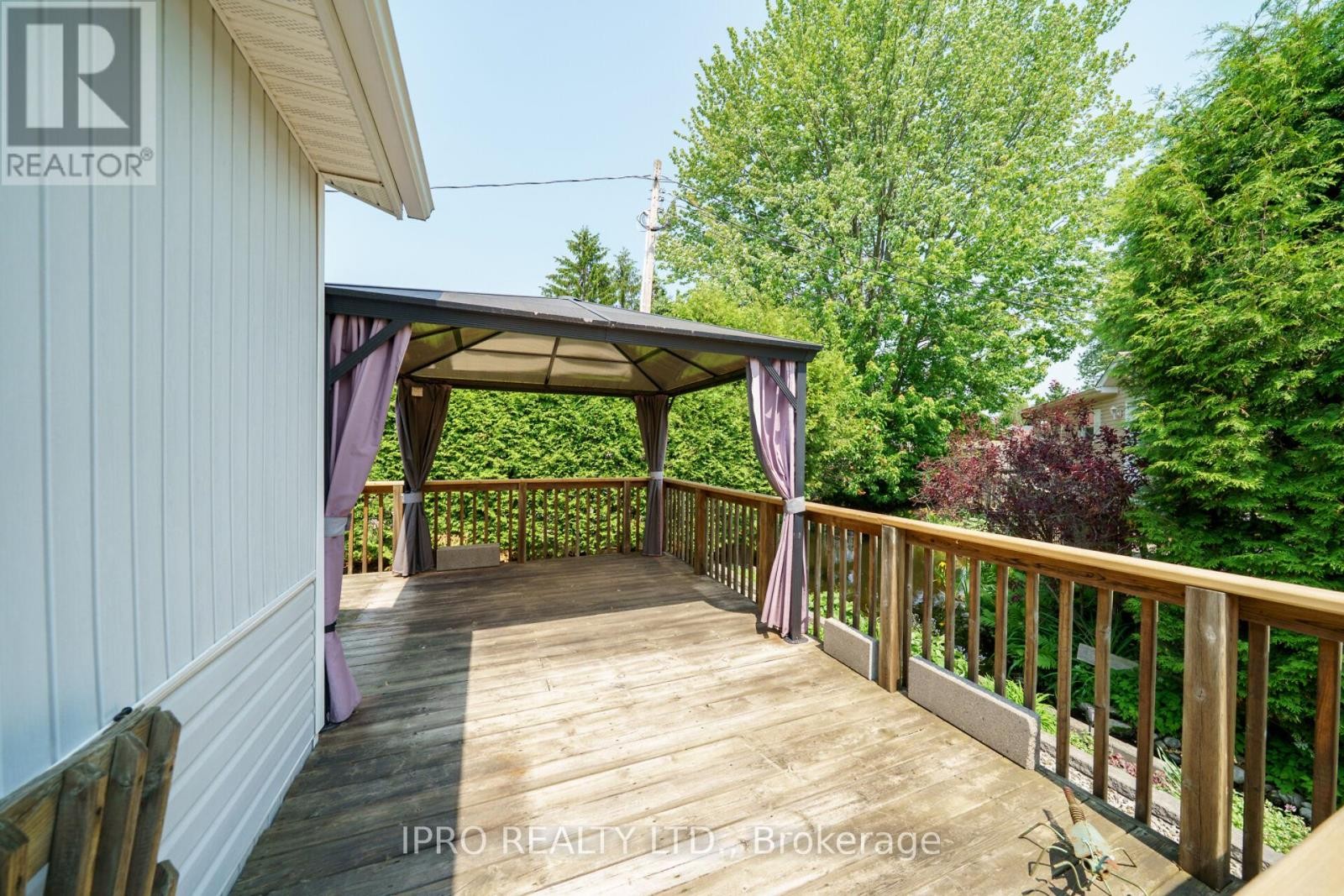 












2 GOLDEN POND ROAD PVT ROAD

,
Puslinch,




Ontario
N0B2J0


