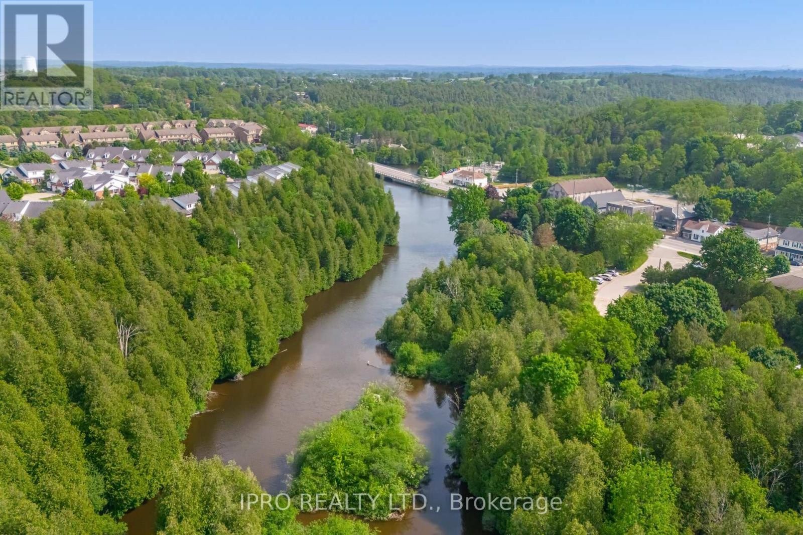 












132 COKER CRESCENT

,
Guelph/Eramosa (Rockwood),




Ontario
N0B2K0

