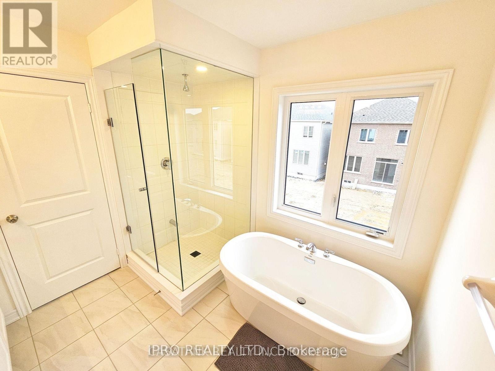 












WHOLE HOUSE - 372 LEANNE LANE

,
Shelburne,




Ontario
L9V3Y6

