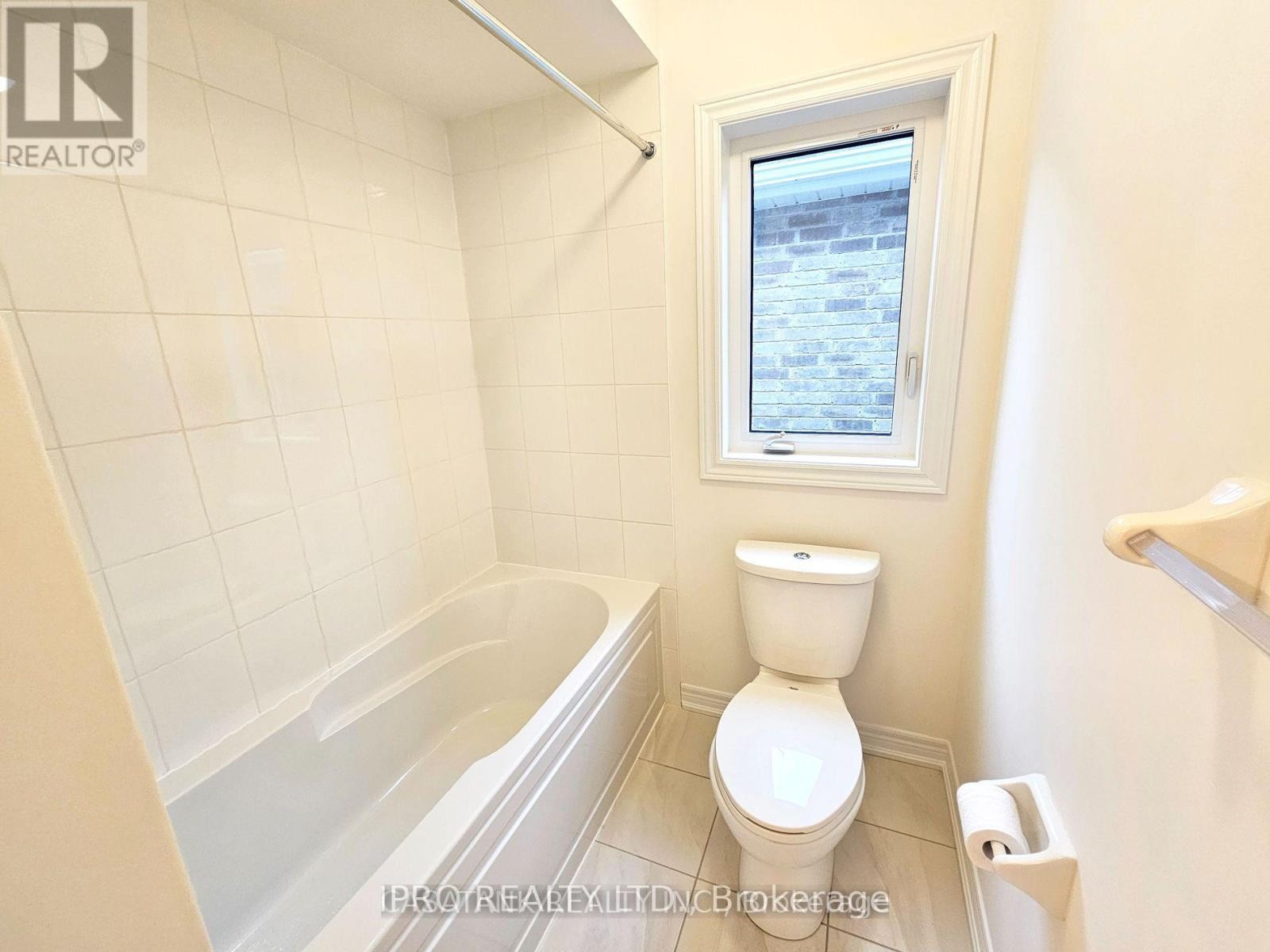 












WHOLE HOUSE - 372 LEANNE LANE

,
Shelburne,




Ontario
L9V3Y6

