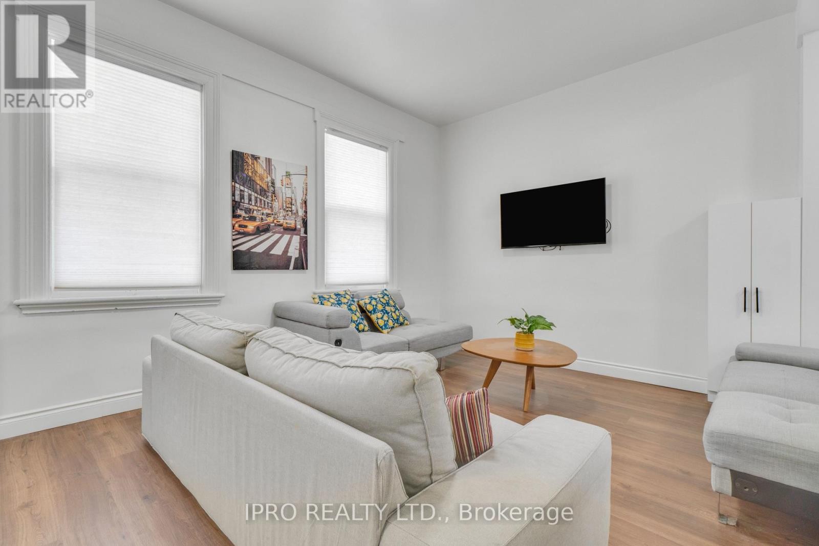 












368 SIMCOE STREET

,
London East (East K),




Ontario
N6B1J7

