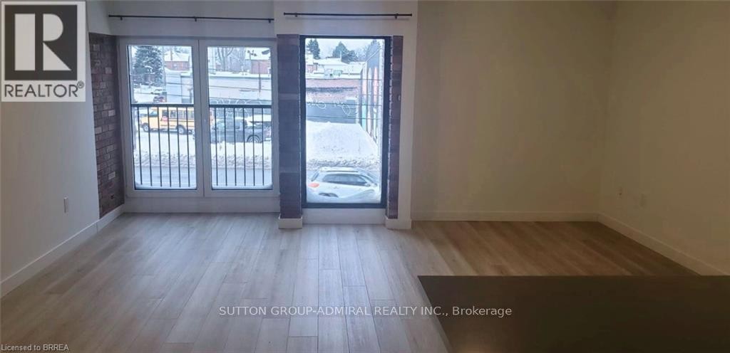












106 - 252 CATHARINE STREET

,
Hamilton (Central),




Ontario
L8L4S6

