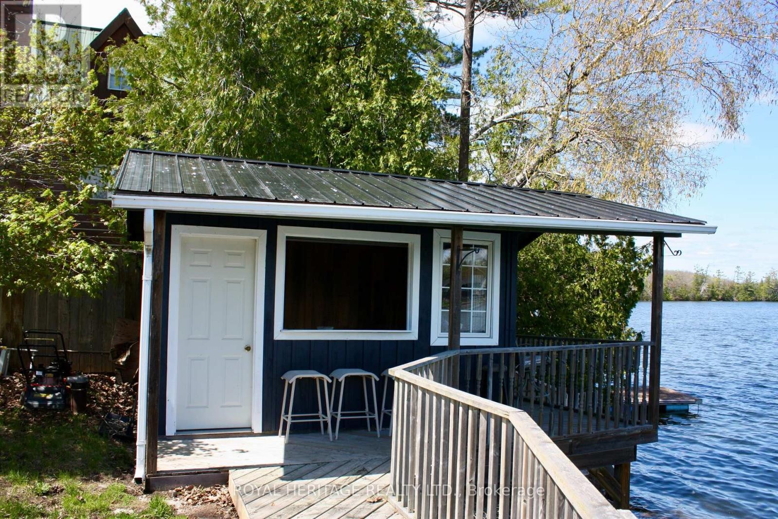 












837 FIFE'S BAY MARINA LANE

,
Selwyn,




Ontario
K9J6X3

