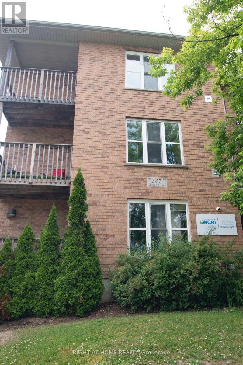 












347 SPRUCE STREET

,
Waterloo,




Ontario
N2L3M6

