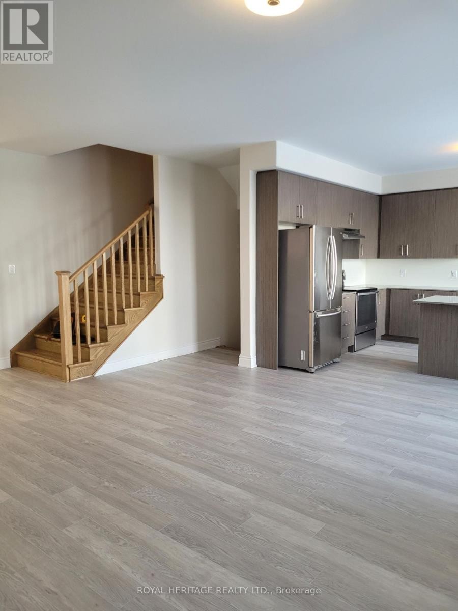 












426 MELLING AVENUE

,
Peterborough North (North),




Ontario
K9H0J2

