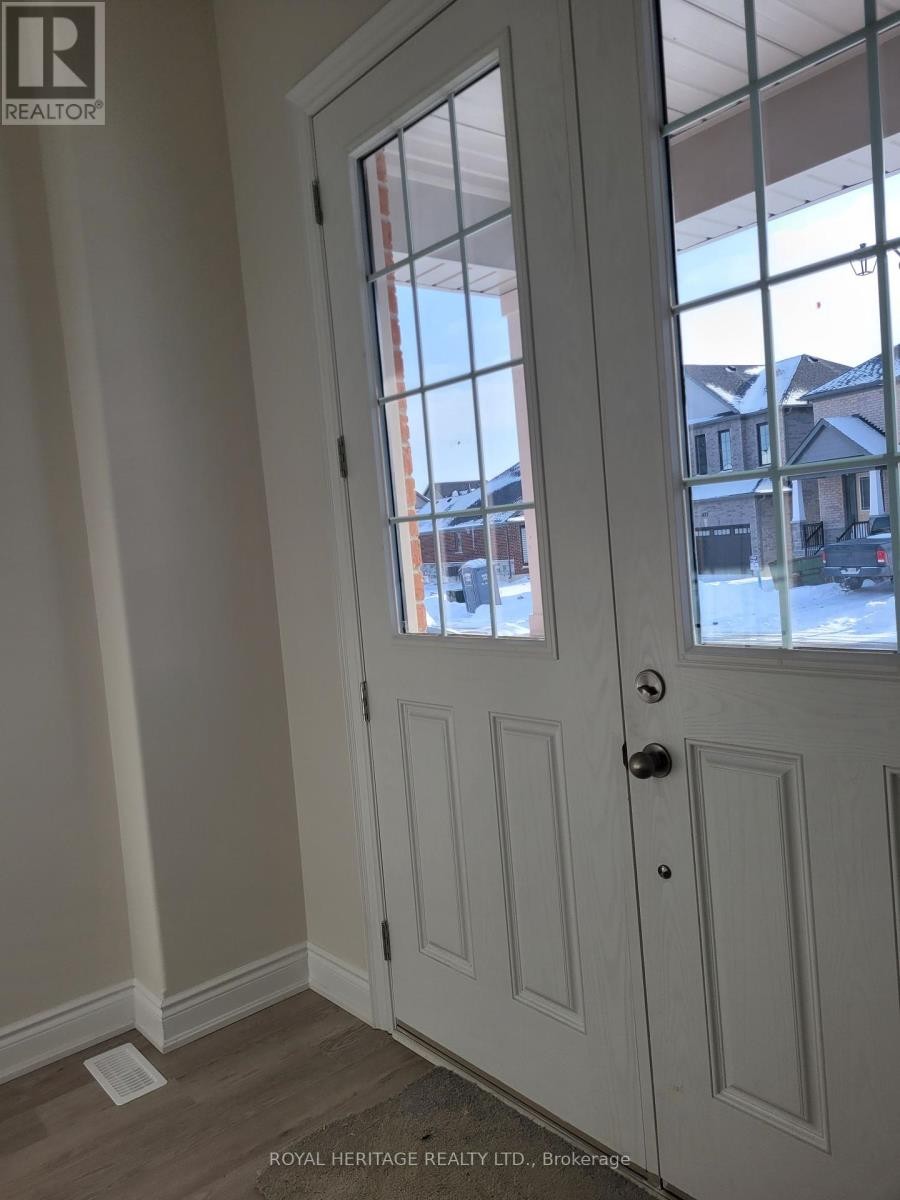 












426 MELLING AVENUE

,
Peterborough North (North),




Ontario
K9H0J2

