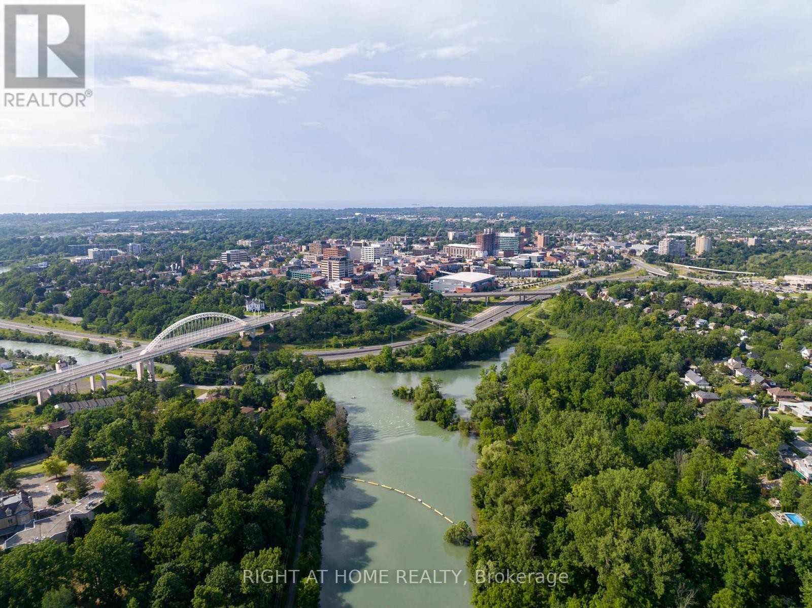












105 GLENRIDGE AVENUE

,
St. Catharines (Old Glenridge),




Ontario
L2R4X5

