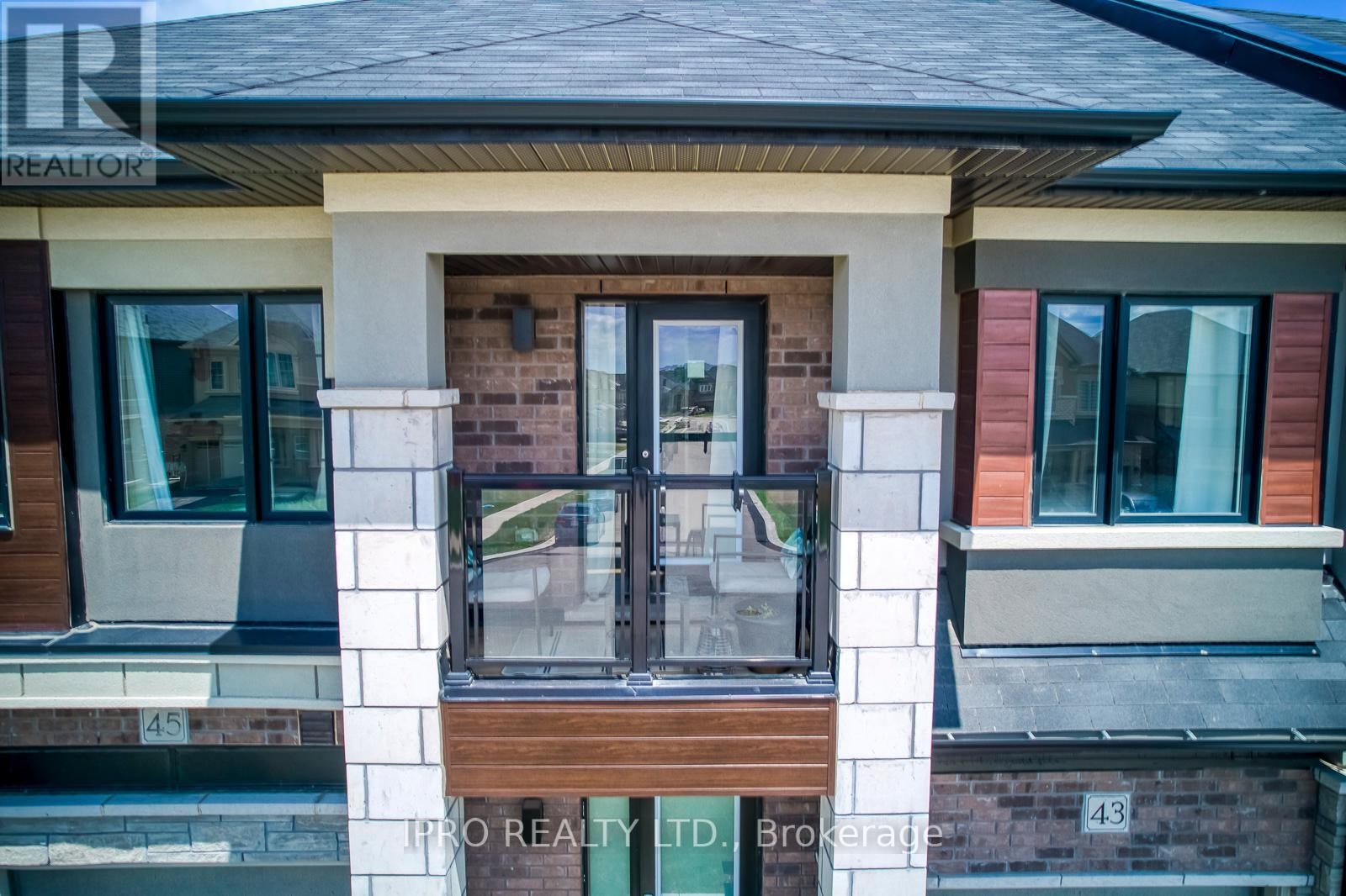 












43 GEORGE BRIER DRIVE W

,
Brant (Paris),




Ontario
N3L0L8

