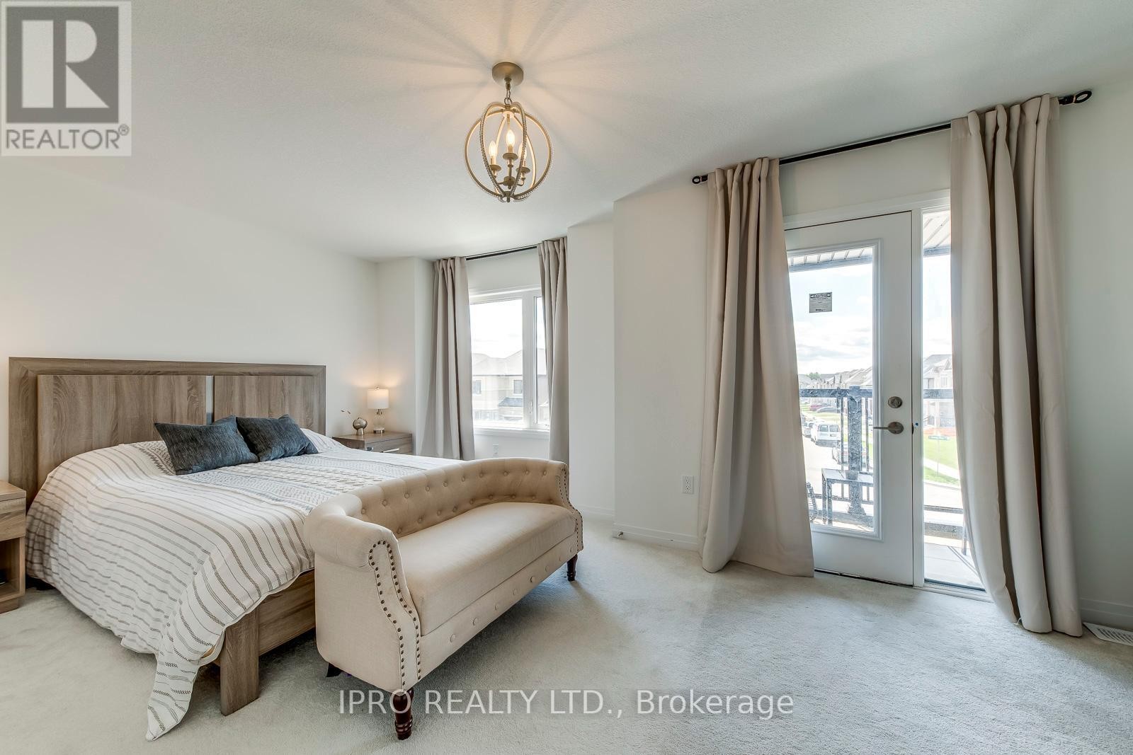 












43 GEORGE BRIER DRIVE W

,
Brant (Paris),




Ontario
N3L0L8

