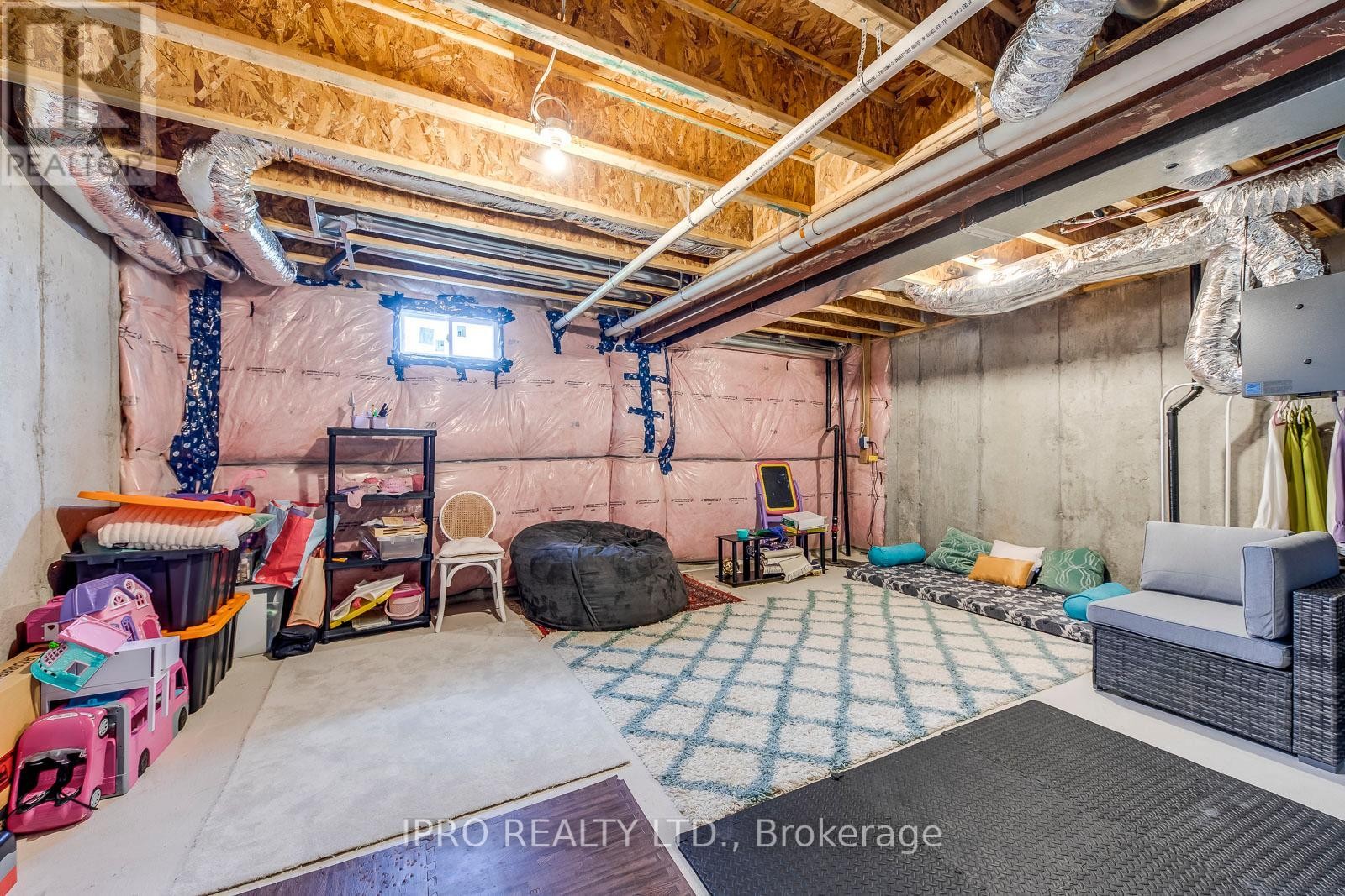 












43 GEORGE BRIER DRIVE W

,
Brant (Paris),




Ontario
N3L0L8

