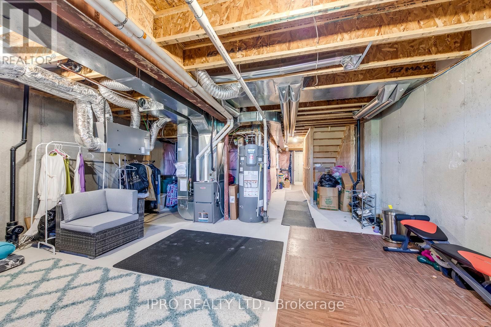 












43 GEORGE BRIER DRIVE W

,
Brant (Paris),




Ontario
N3L0L8

