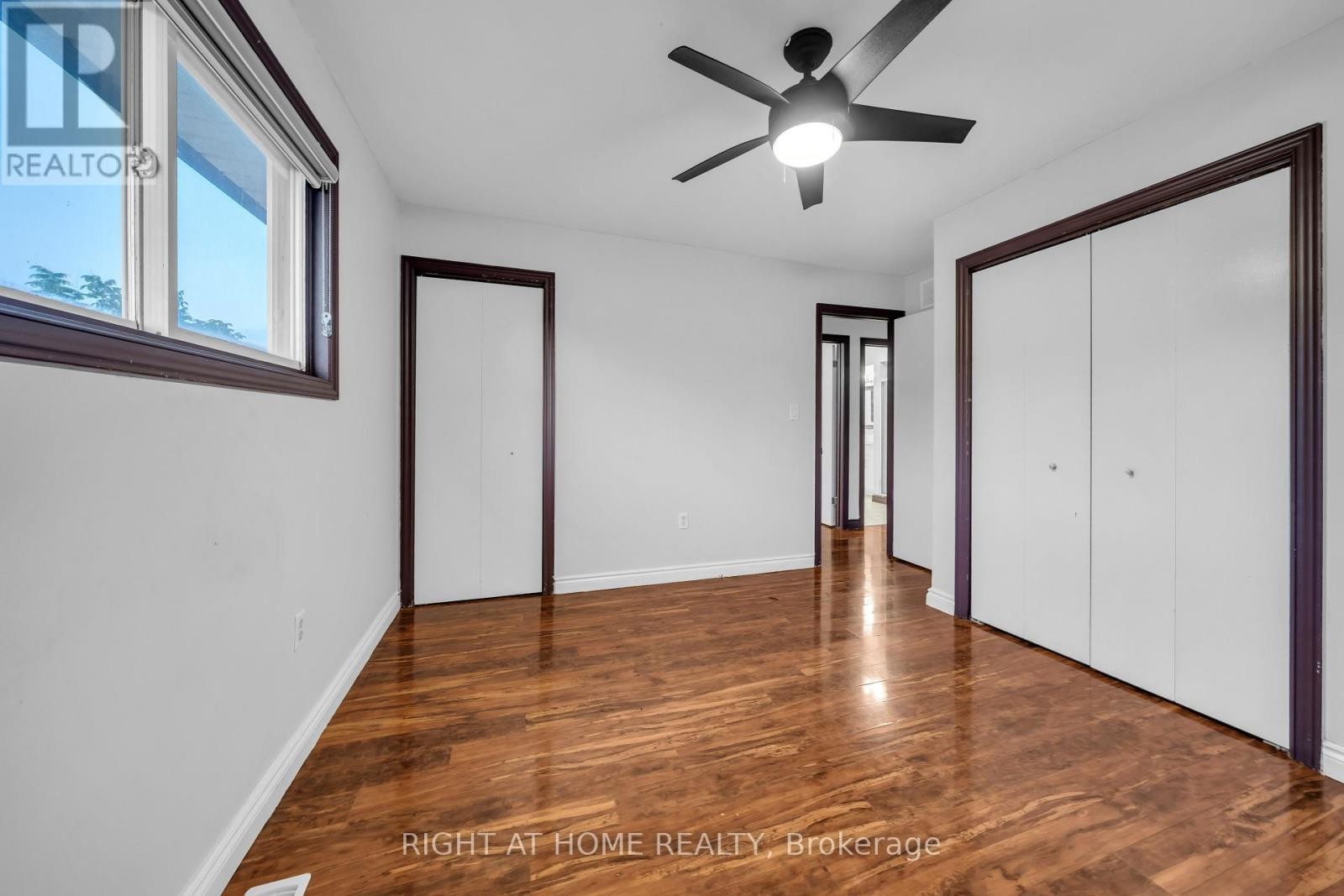 












7651 SWAN STREET

,
Niagara Falls (Ascot),




Ontario
L2H2R1

