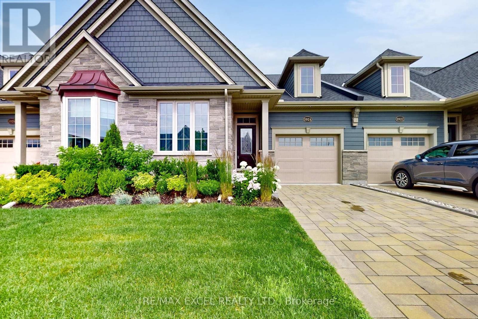 












3924 MITCHELL CRESCENT

,
Fort Erie (Black Creek),




Ontario
L0S1S0


