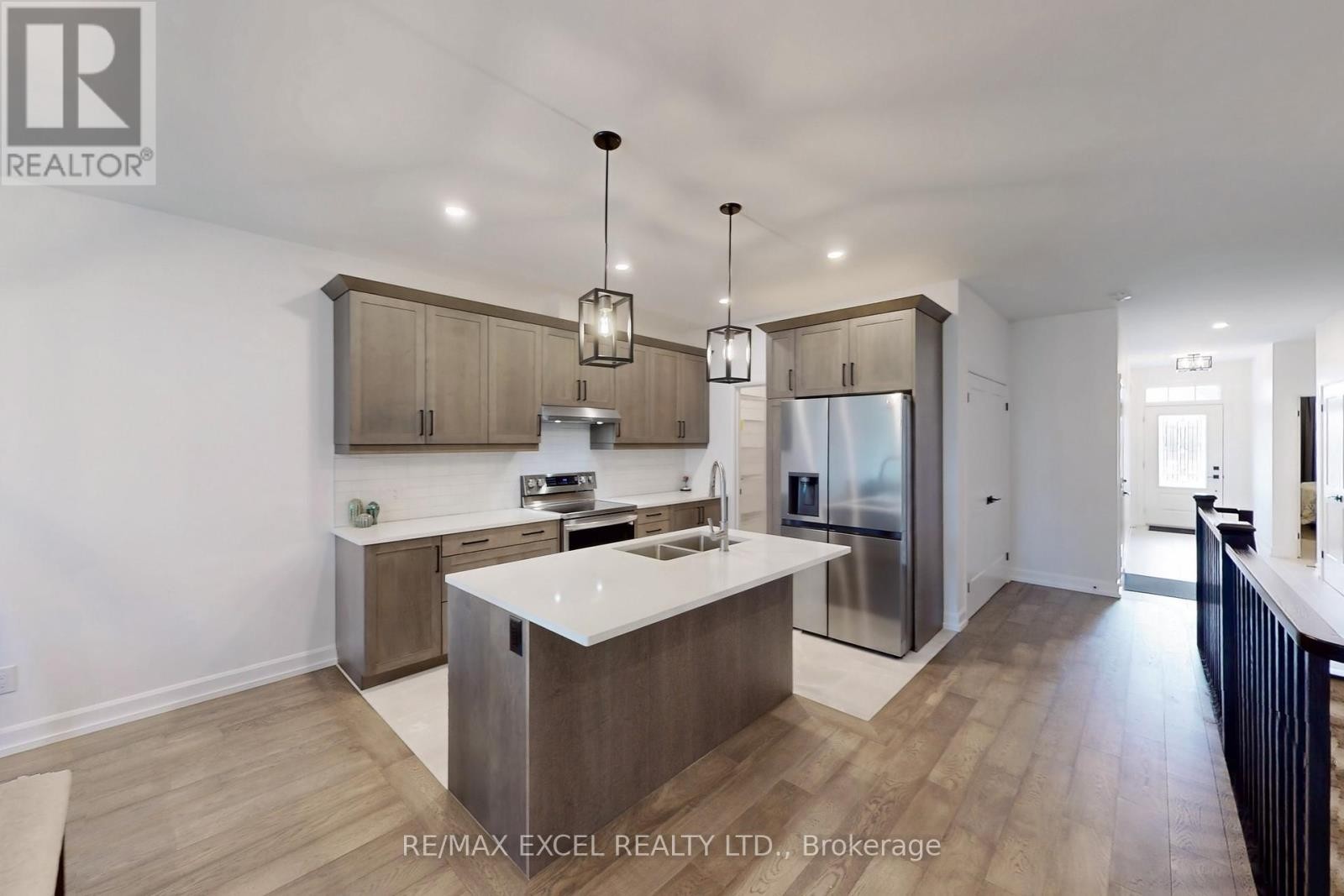 












3924 MITCHELL CRESCENT

,
Fort Erie (Black Creek),




Ontario
L0S1S0

