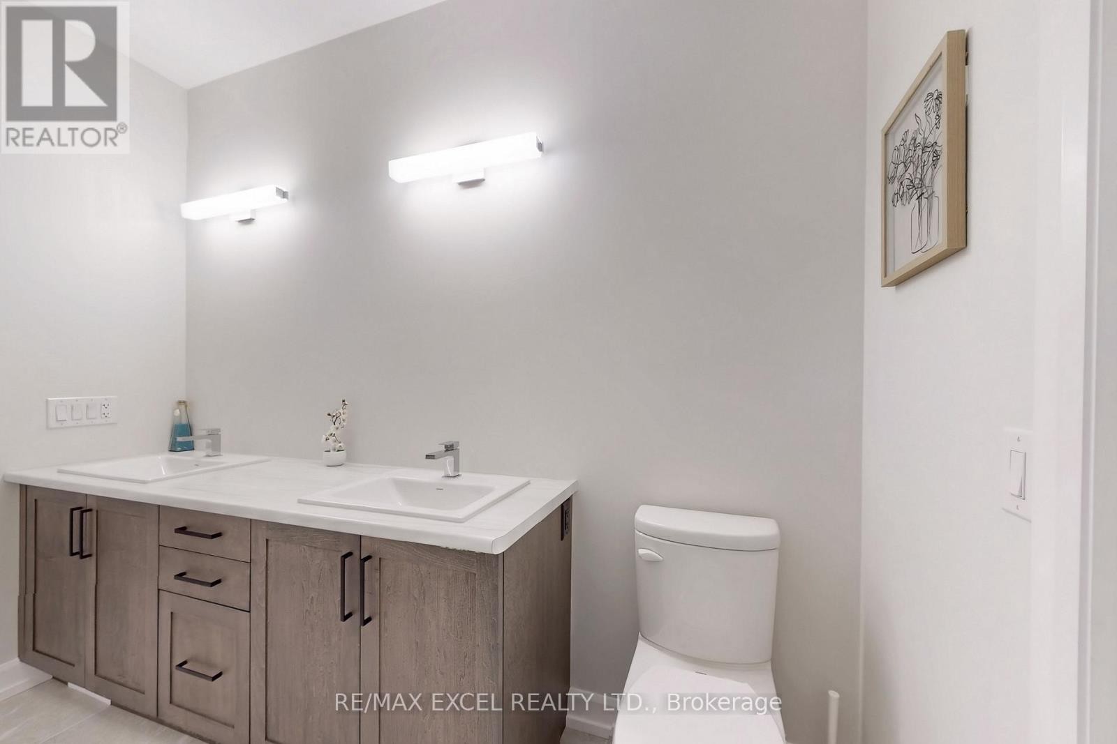












3924 MITCHELL CRESCENT

,
Fort Erie (Black Creek),




Ontario
L0S1S0

