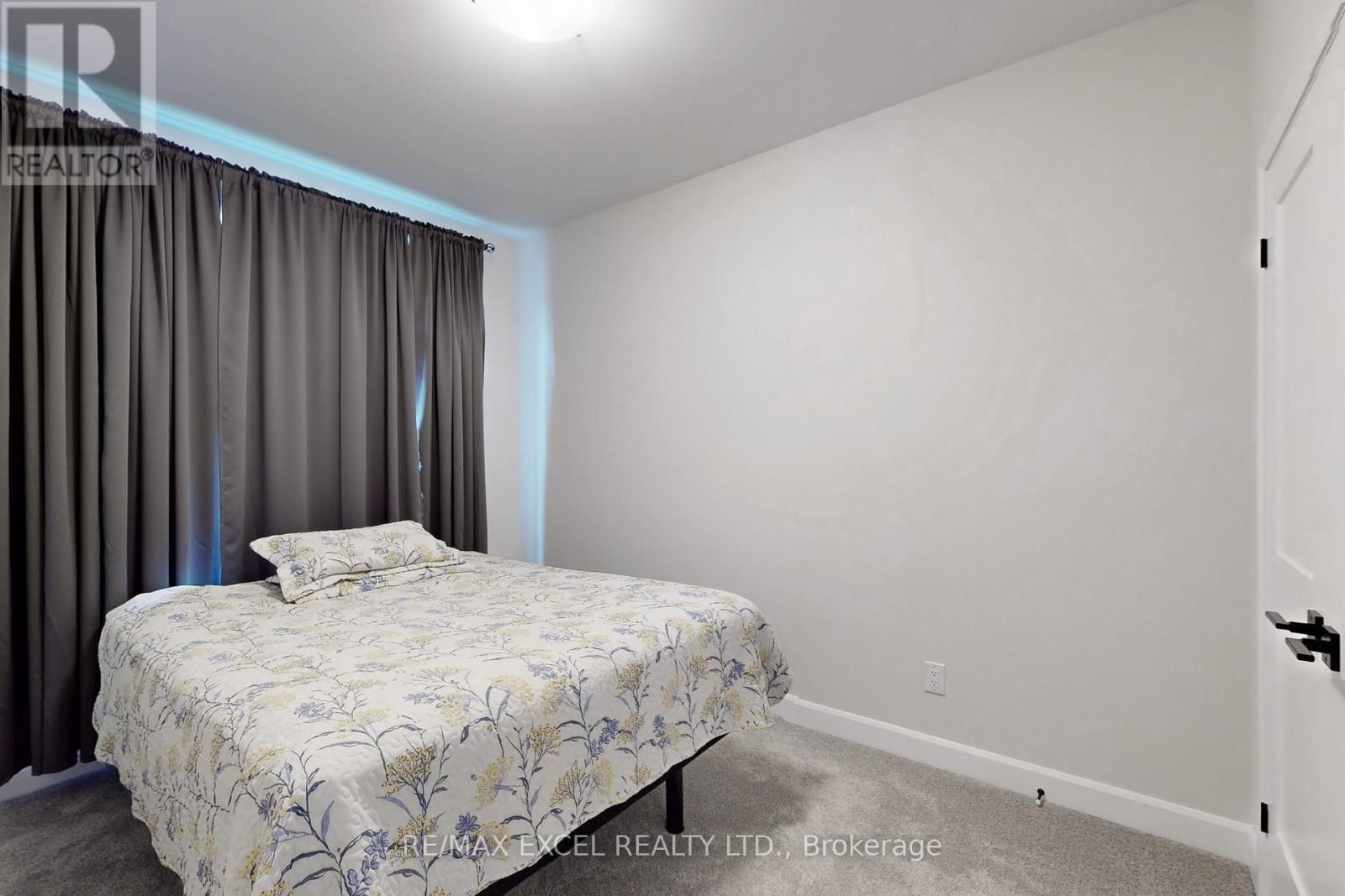 












3924 MITCHELL CRESCENT

,
Fort Erie (Black Creek),




Ontario
L0S1S0

